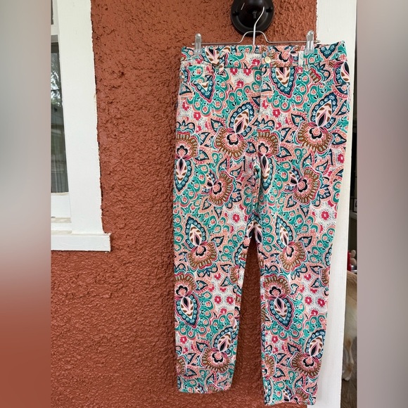 Chico's Pants - Chico's So Slimming Damask Girlfriend Slim Ankle 1R US 8R Paisley Floral